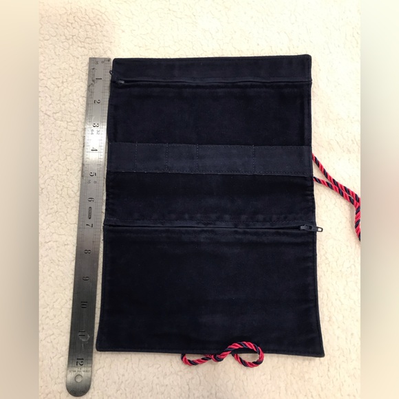 Rochas Paris makeup bag - Picture 2 of 5